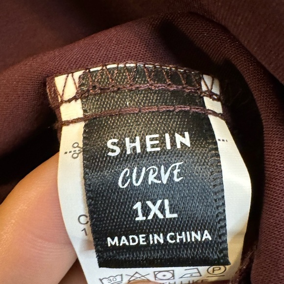SHEIN Curve Maroon Brown Tie Front Short Sleeve Blouse Size 1XL NWOT ☀️ - Picture 13 of 14